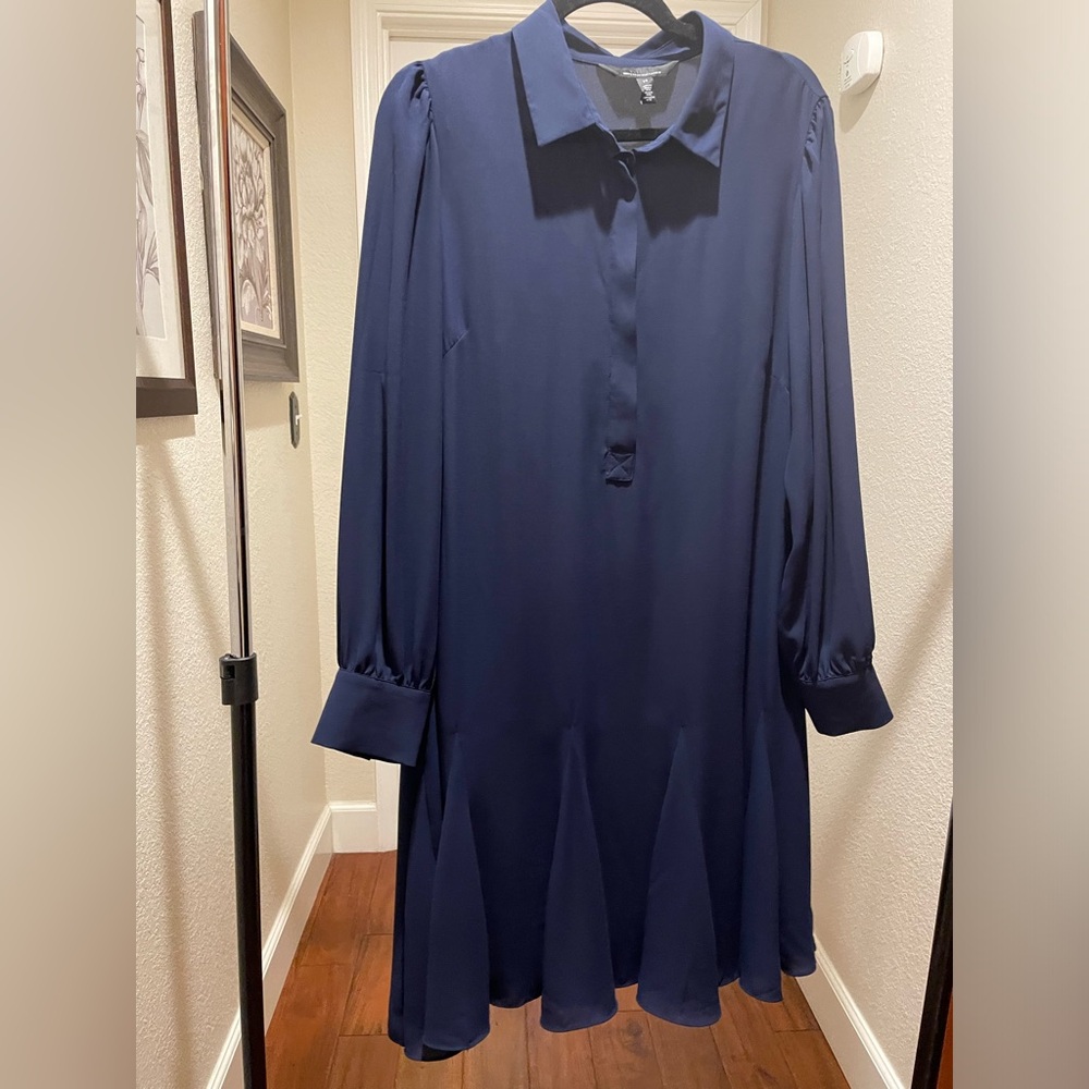 White House Black Market blue dress. Never worn. Includes inside slip. Size 14